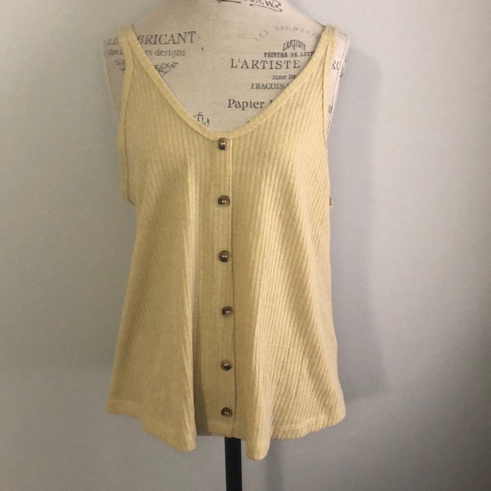 Style Rack Yellow Rib Knit Button Front Tank - Picture 1 of 6